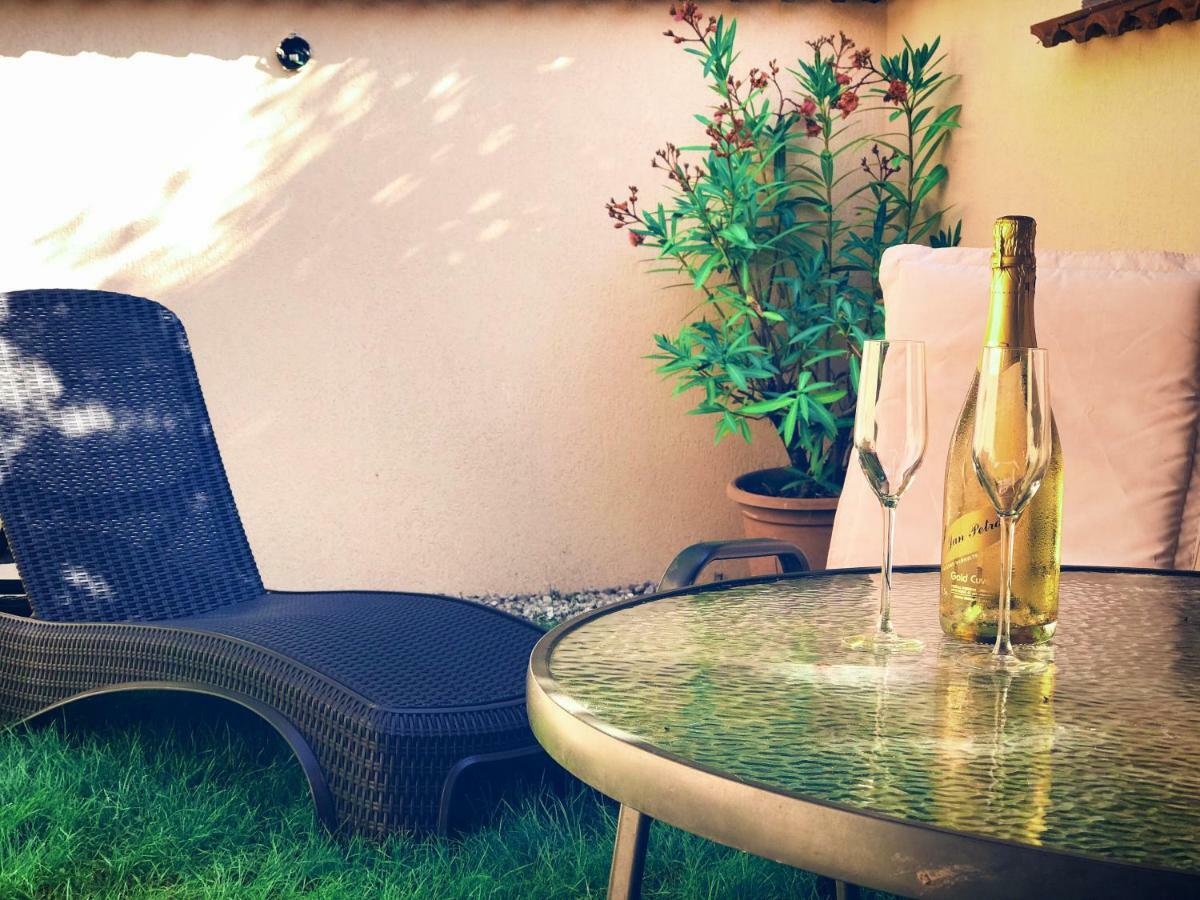 Happy Sun Medences Apartman شيوفوك المظهر الخارجي الصورة